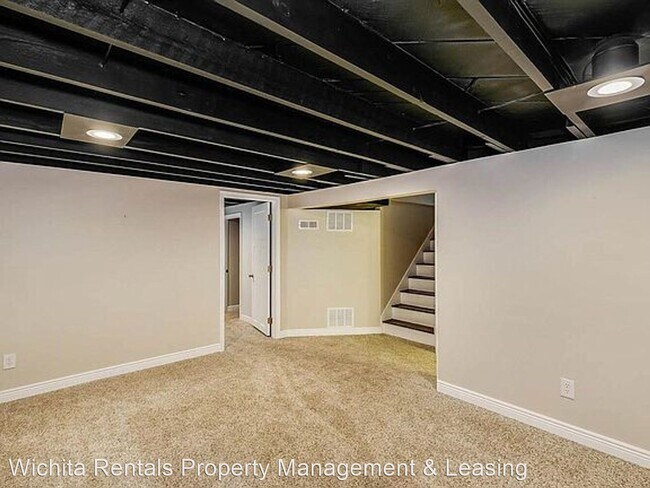 Building Photo - 2 br, 2 bath House - 853 N. Faulkner
