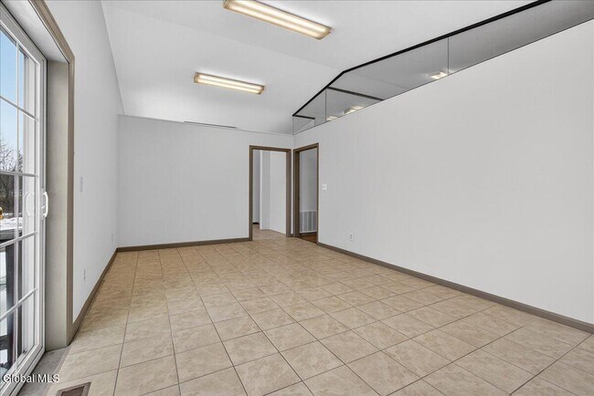 Building Photo - 54 Freemans Bridge Rd