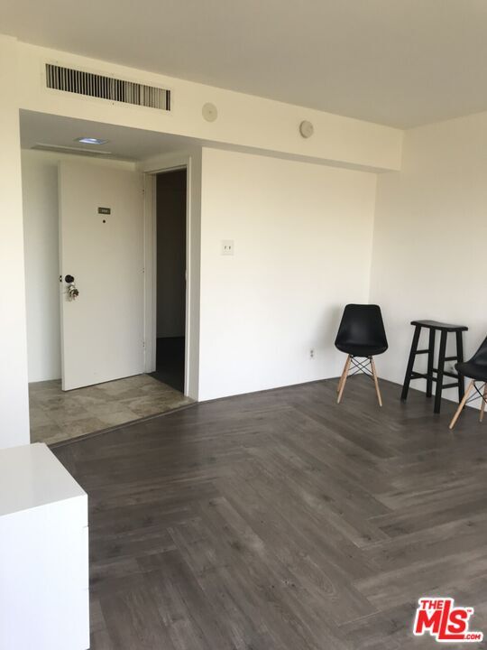 Building Photo - 4316 Marina City Dr