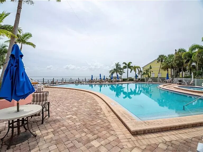 Building Photo - 3743 Pompano Dr SE