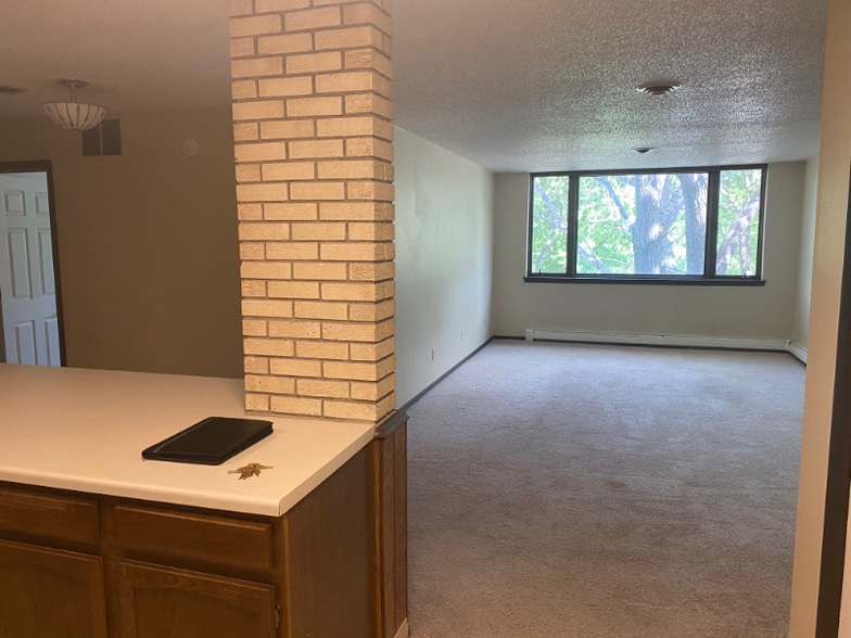 Building Photo - 3504 11th Ave N