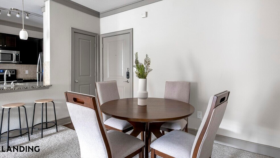 Building Photo - 18021 Kingsland Blvd