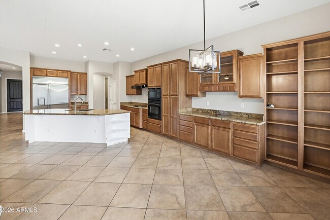 Building Photo - 1735 W Aloe Vera Dr