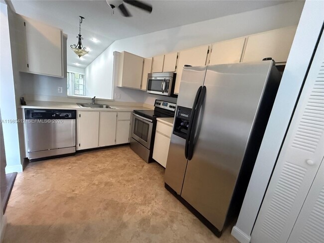 Building Photo - 18595 Egret Way