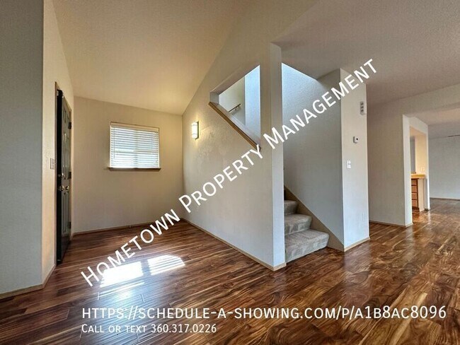 Building Photo - 4403 Chardonnay Dr SE