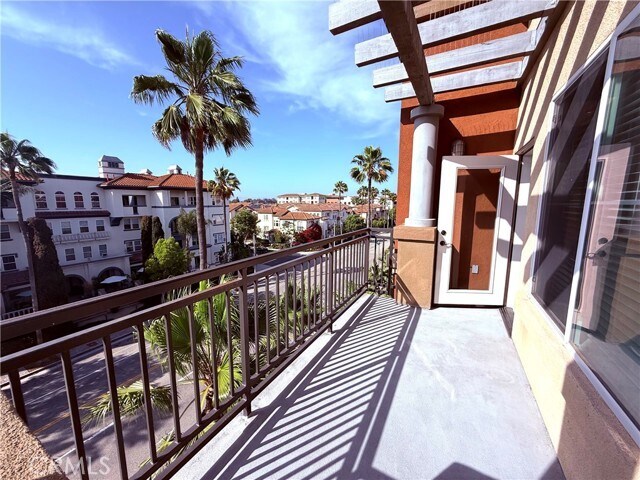 Building Photo - 6020 S Seabluff Dr