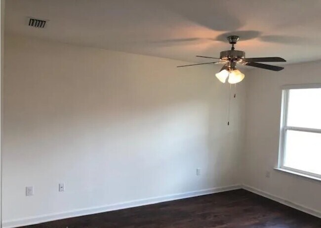 Building Photo - 10373 Shetland Dr