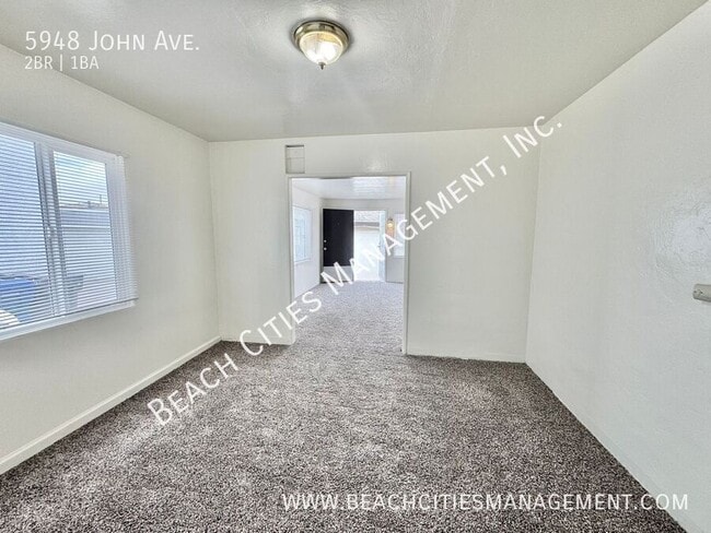 Building Photo - 5948 John Ave