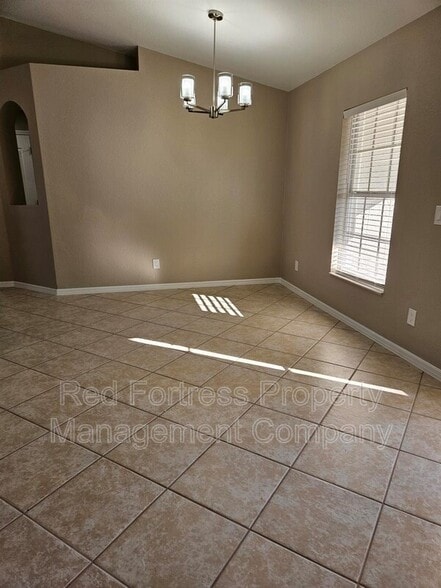 Building Photo - 1108 NW 21st Pl