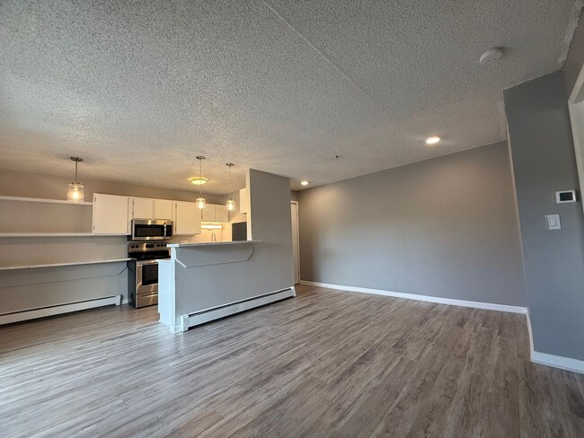 Building Photo - 5042 El Camino Dr