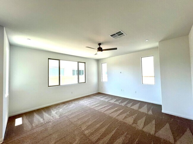Building Photo - Brand-New 5-Bedroom, 3-Bath Single Family Home for Lease in Ontario with Solar Panels