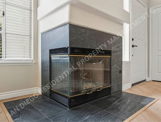 Building Photo - Beautifully Remodeled and Bright in the Perfect Carmel Mountain Ranch Location