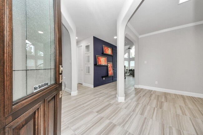 Building Photo - 1110 Honey Rose Ct