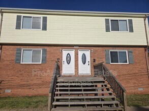 Building Photo - 9523 18th Bay St