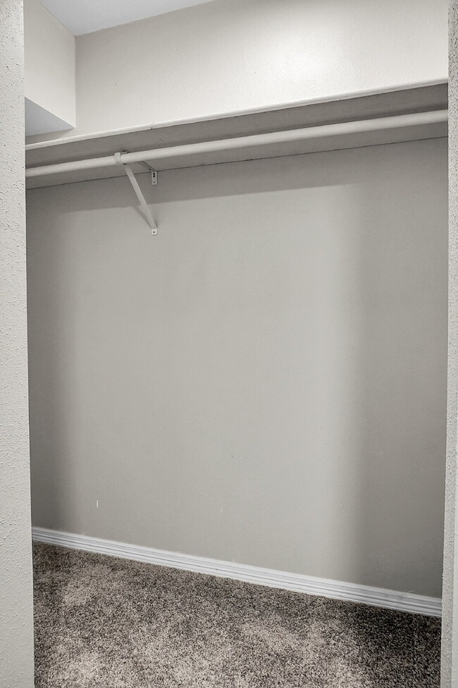 Building Photo - $1,745.95 -  2 Bed, 2 Bath Townhome in CO Springs with In Unit Laundry and Attached Garage!