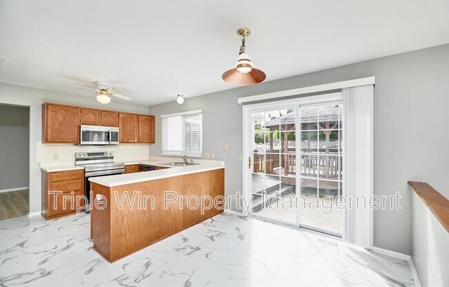 Building Photo - 4310 Castle Rock Ct