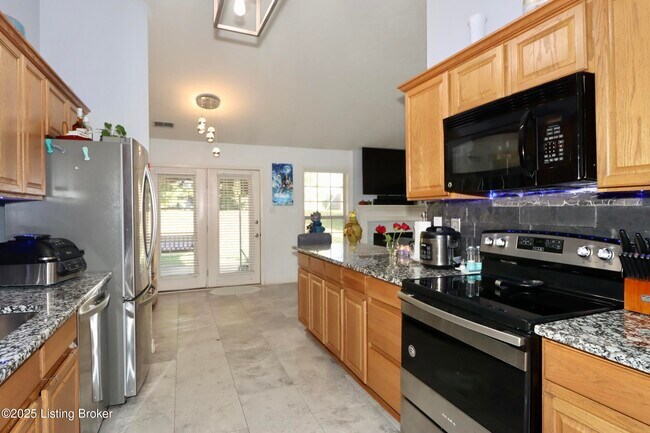 Building Photo - 9509 Hunters Trail Ct