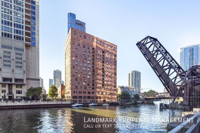 Building Photo - 345 N Canal St