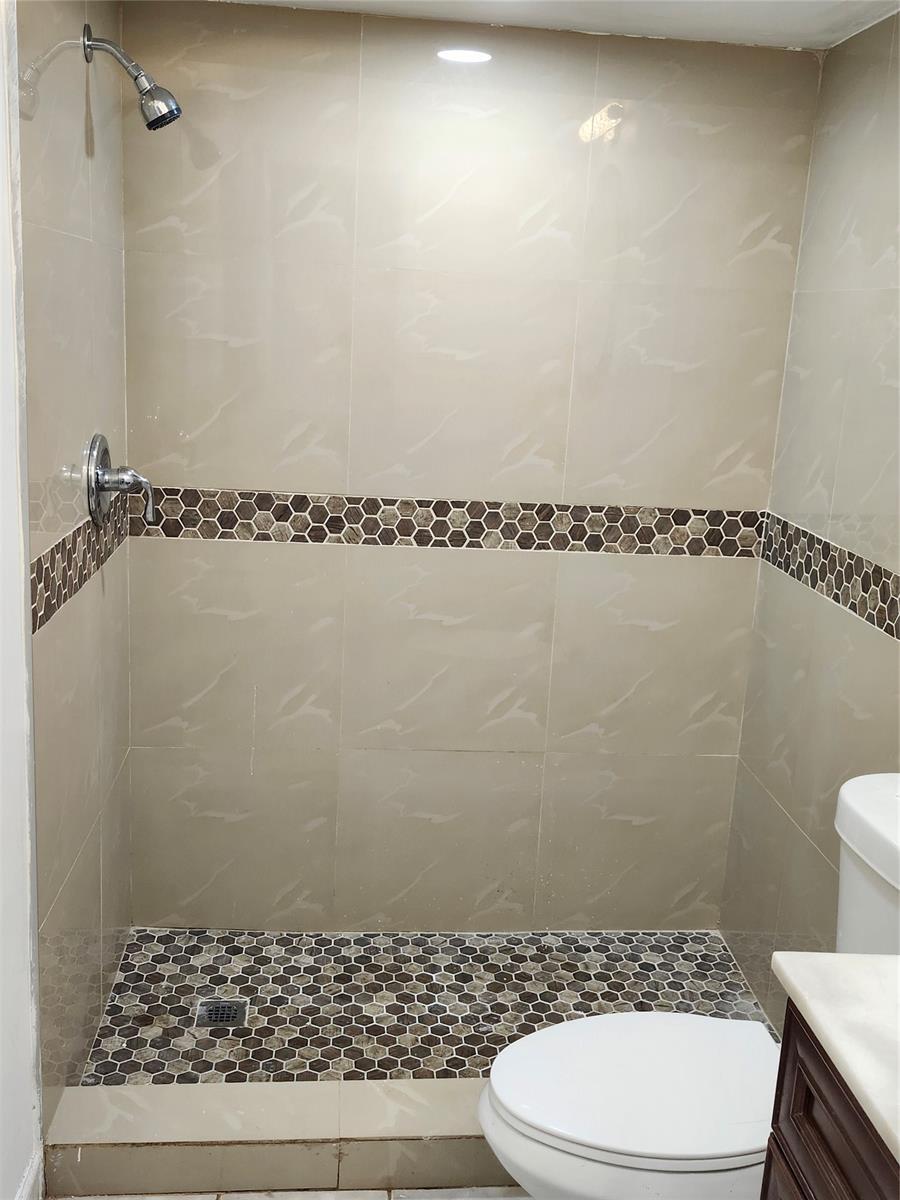 Building Photo - 2944 W Missionwood Ln