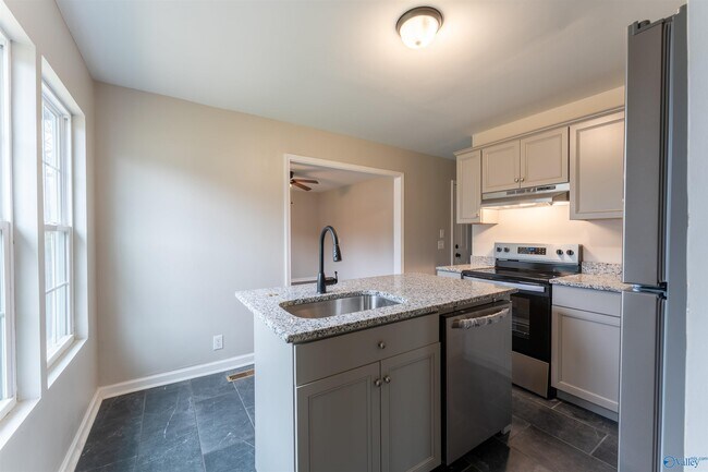 Building Photo - 3708 Valleydale Rd NW