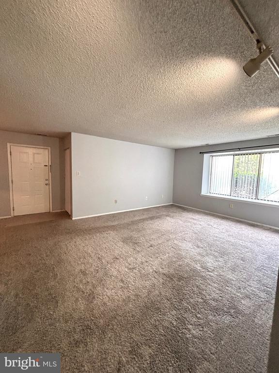 Building Photo - 4805A Aberdeen Dr