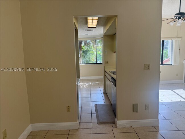 Building Photo - 9843 SW 138th St