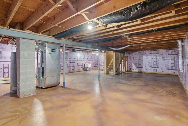 Building Photo - 3607 Sunridge Dr