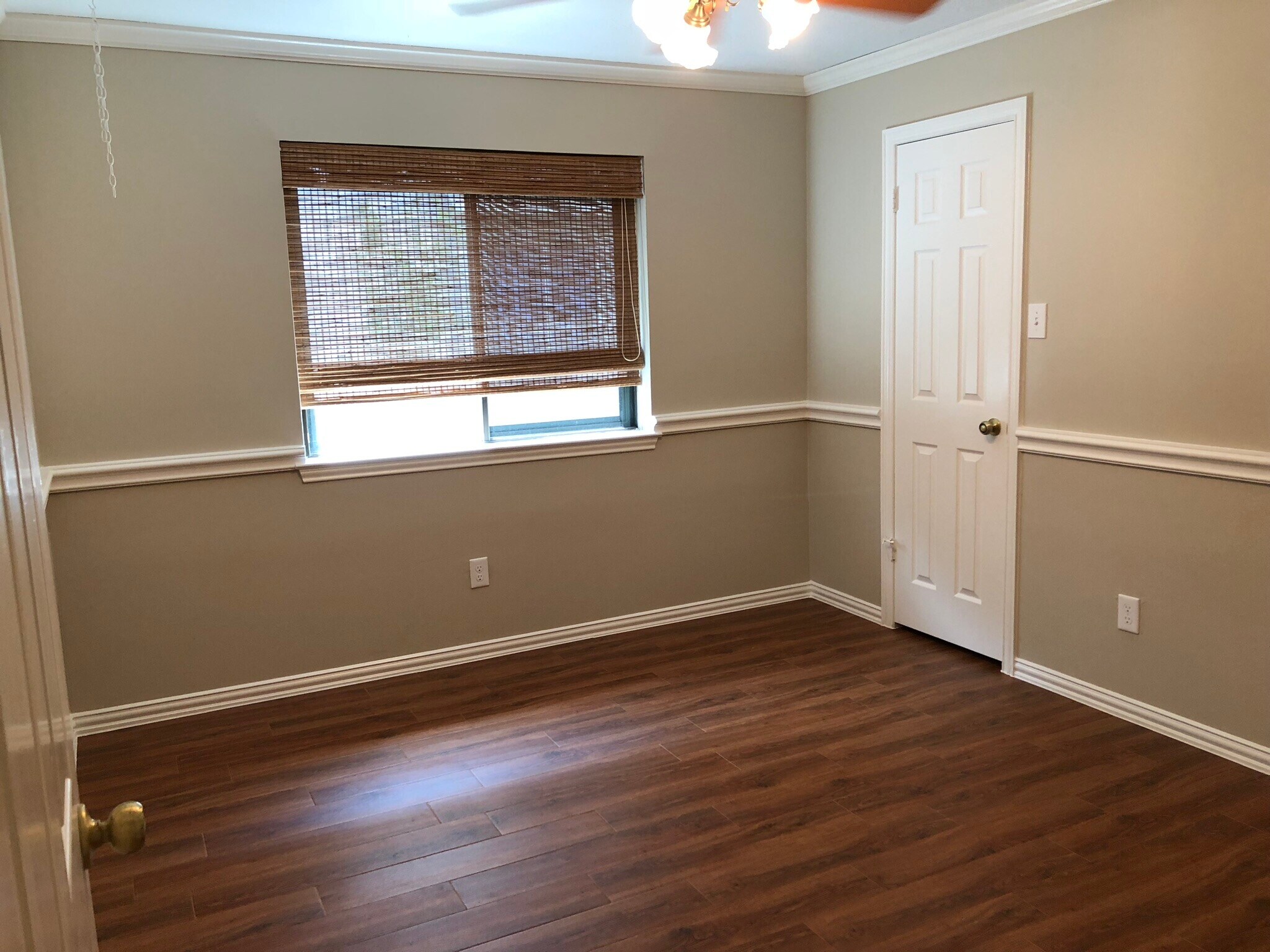 Building Photo - 22014 Shady Valley Dr