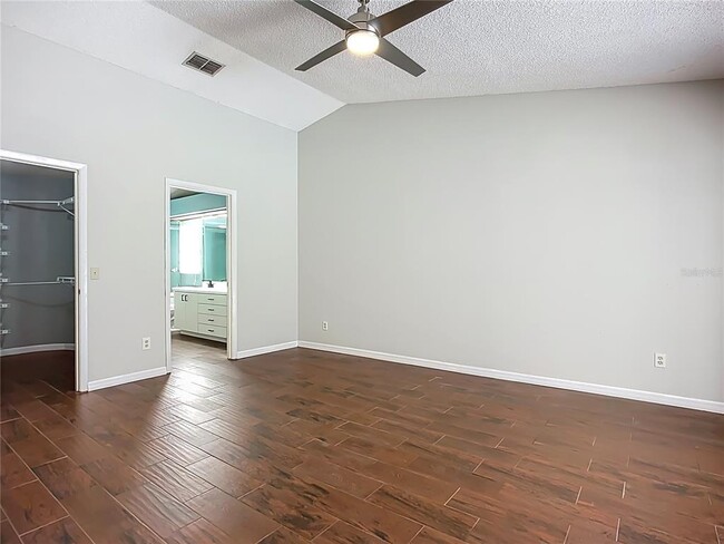 Building Photo - 1623 Carter Oaks Dr