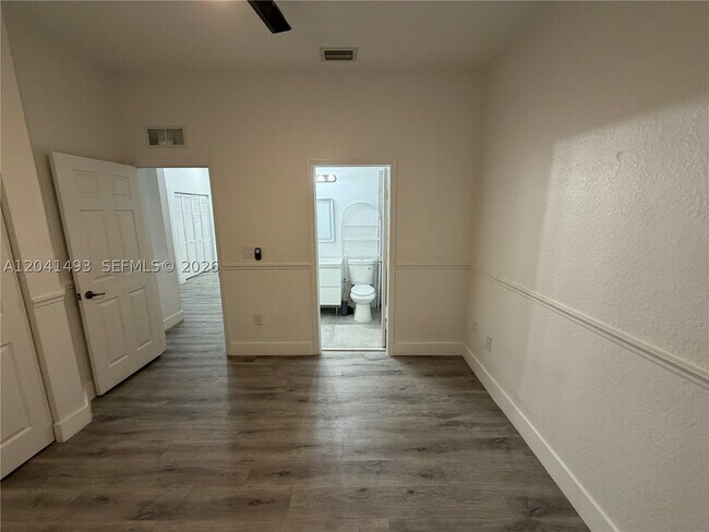 Building Photo - 14051 SW 49th St