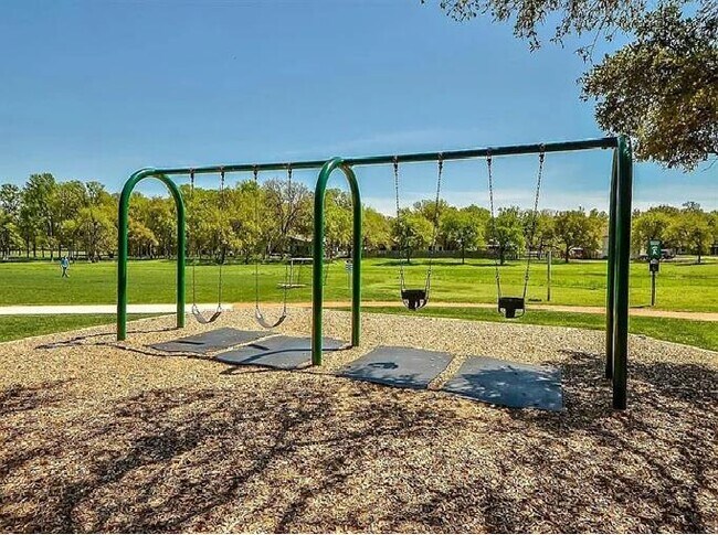 Building Photo - 7701 Montaque Dr