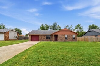 Building Photo - 3 Bed | 2 Bath | Broken Arrow