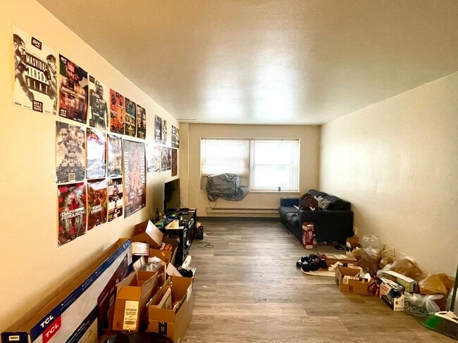 Interior Photo - 1029 E Knapp St