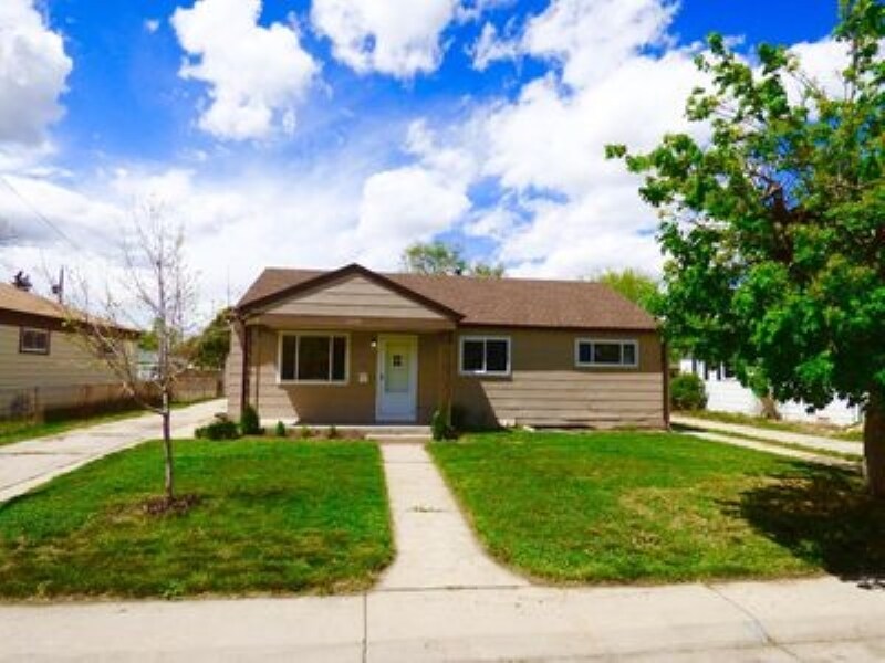 Building Photo - 2261 Newark st