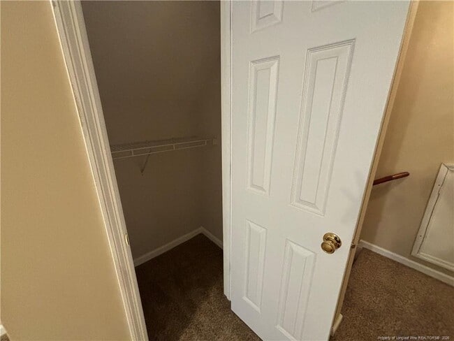 Building Photo - 7819 Rosewood Ave