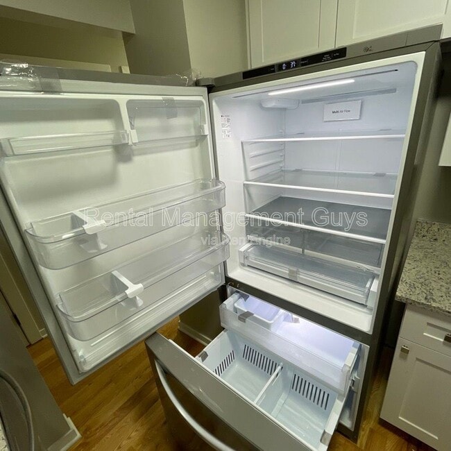 Building Photo - 8229 Halifax Ct N