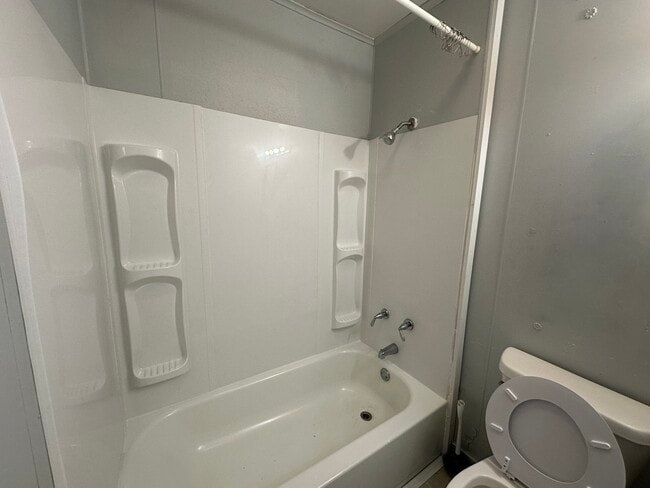 Building Photo - 19 Elizabeth St