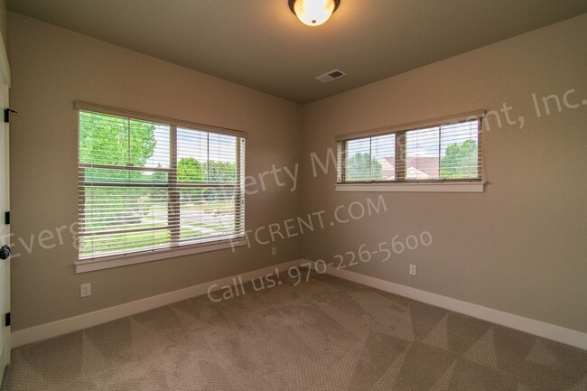 Building Photo - 4612 Hahns Peak Dr