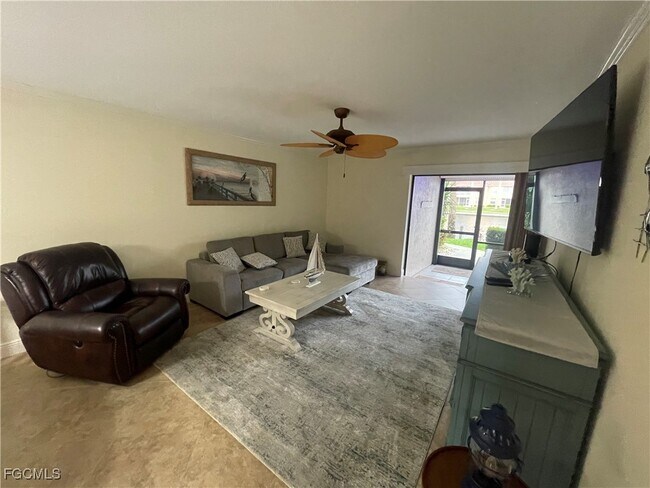 Building Photo - 4525 Country Club Blvd