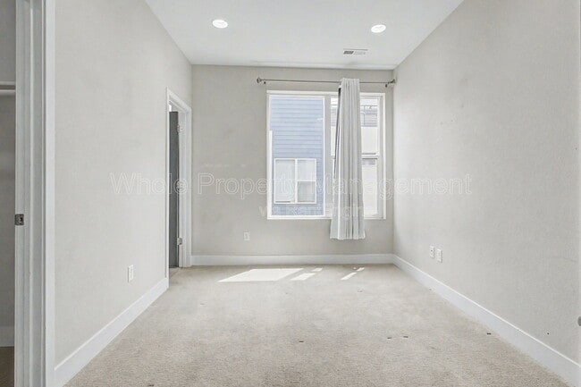 Building Photo - 5737 W 17th Ave