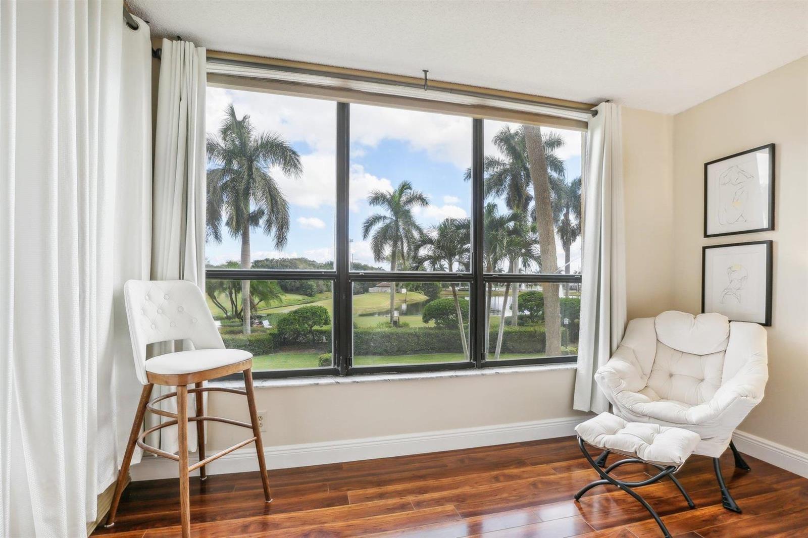 Building Photo - 7153 Promenade Dr