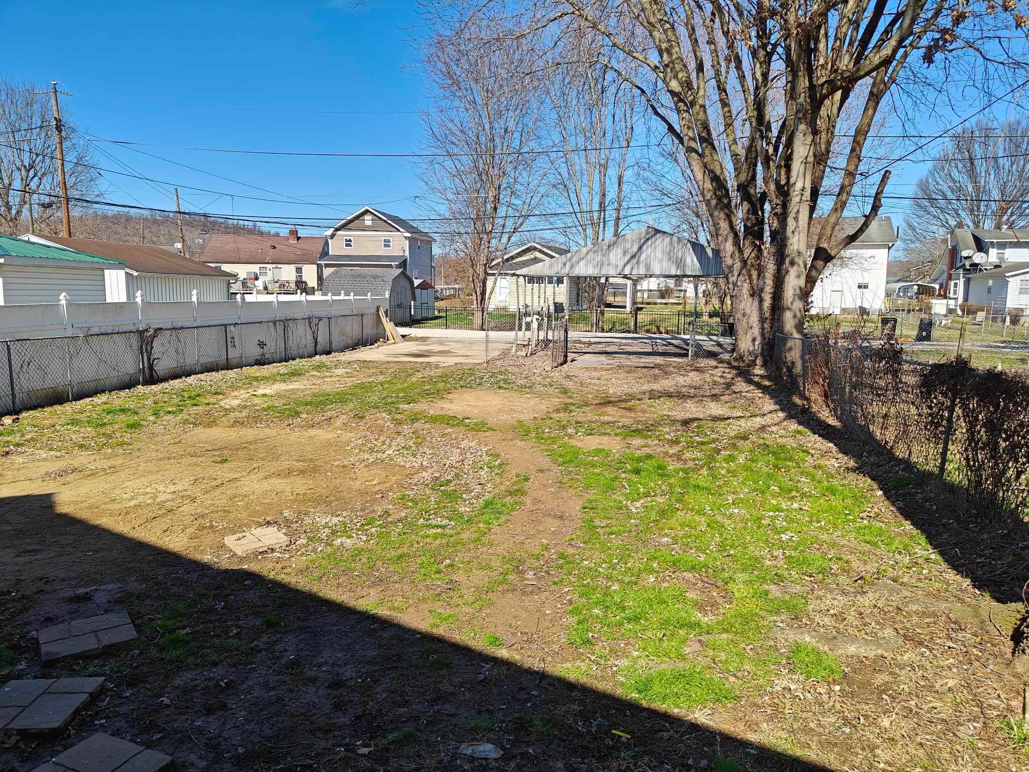 Building Photo - 2782 Latulle Ave