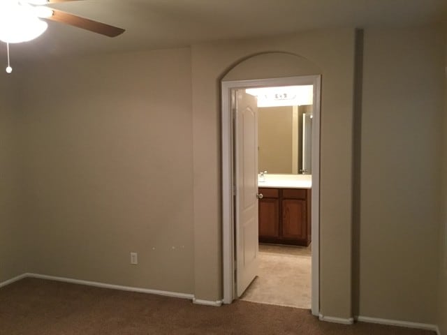 Building Photo - 110 W Diamond Trl