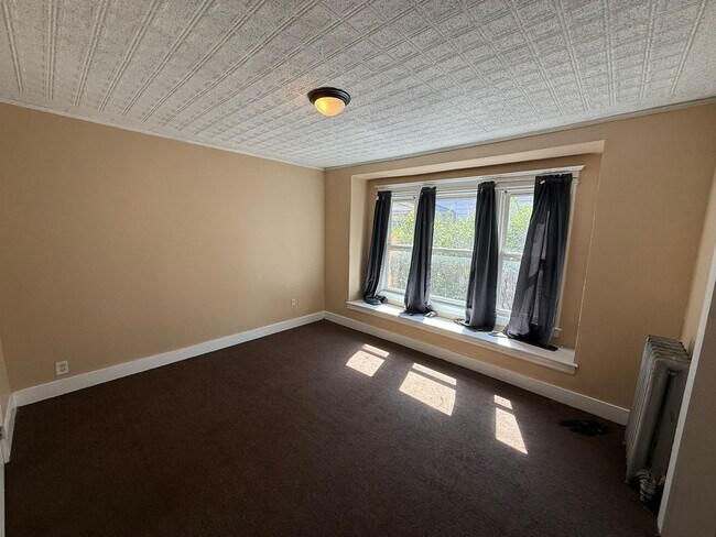 Building Photo - 432 Sumner Ave