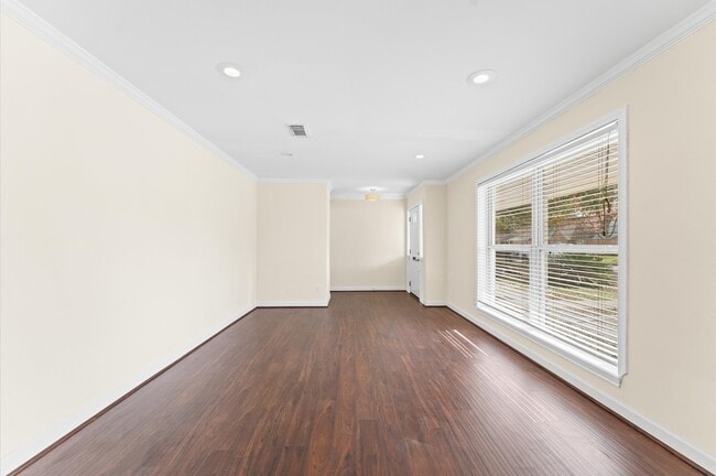 Building Photo - 6026 McKnight St