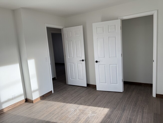 Building Photo - 914 Croft Cir