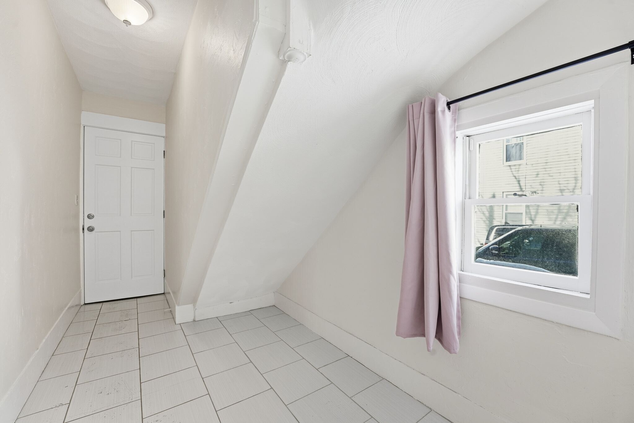 Building Photo - 39 Fairmont St