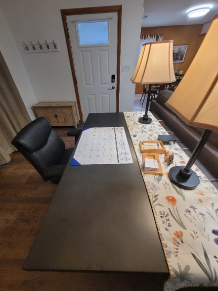 Building Photo - 1203 N Main St