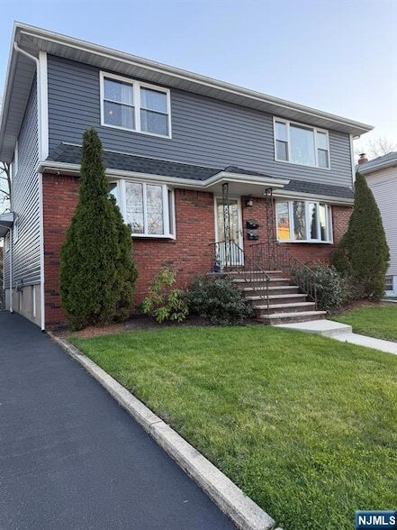 Building Photo - 106 Rochelle Pkwy