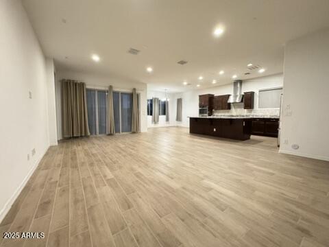 Building Photo - 8609 W Solano Dr